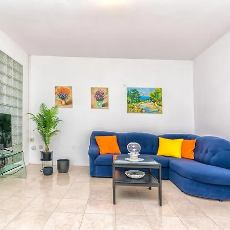 Apartman Paco Postira