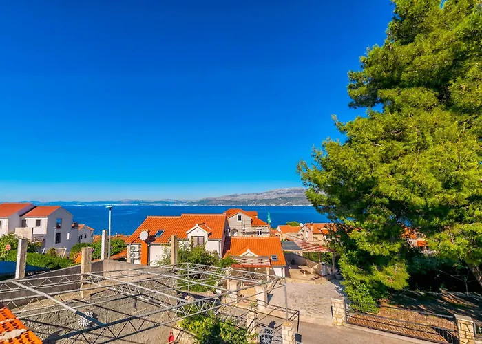 Paco Lejlighed Postira