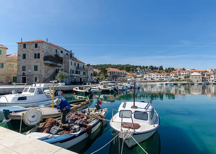 Paco Lejlighed Postira